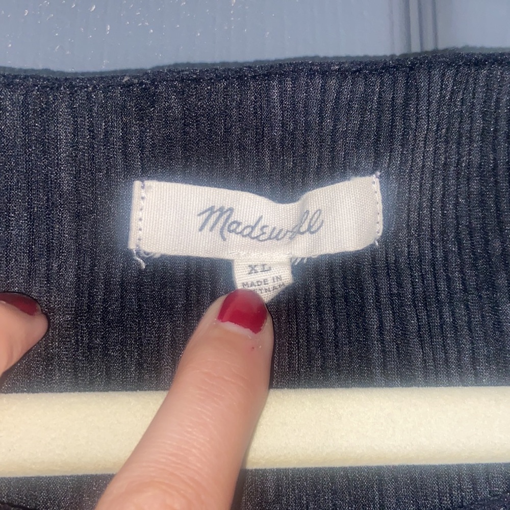 Madewell Black Pleated Short Sleeve Top - Picture 3 of 4